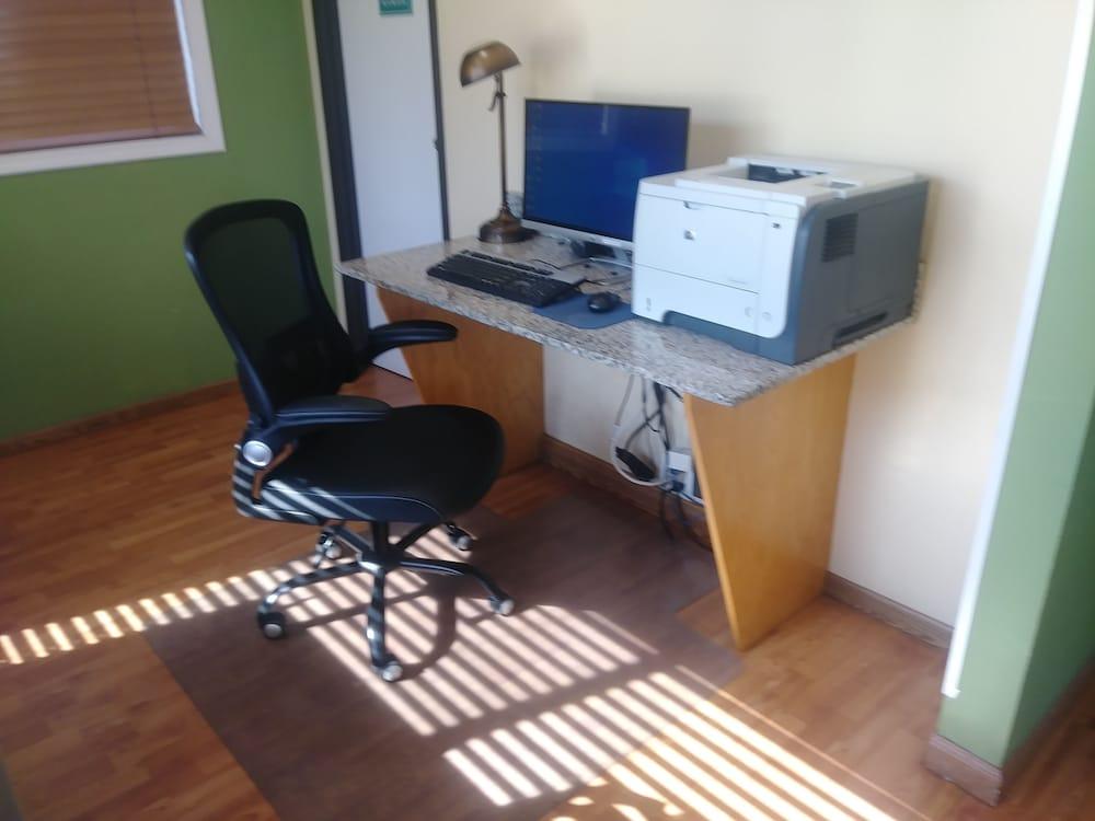 Oakridge Inn & Suites المظهر الخارجي الصورة
