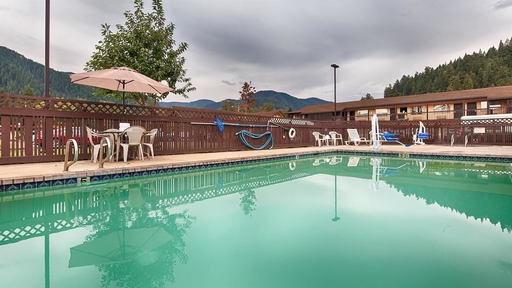 Oakridge Inn & Suites المظهر الخارجي الصورة