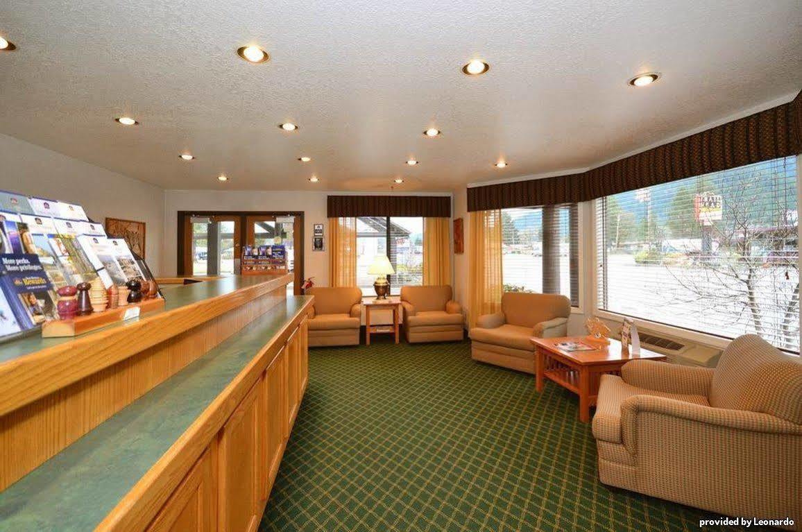 Oakridge Inn & Suites المطعم الصورة