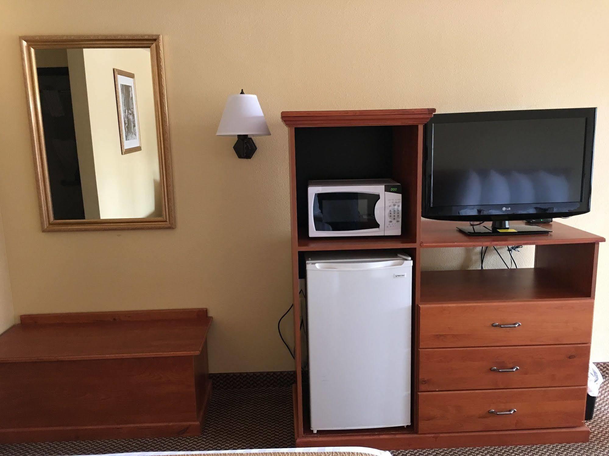 Oakridge Inn & Suites المظهر الخارجي الصورة